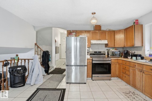 3623 24 Avenue, Edmonton, AB - Indoor Photo Showing Kitchen