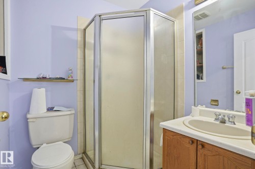 3623 24 Avenue, Edmonton, AB - Indoor Photo Showing Bathroom