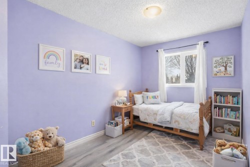 3623 24 Avenue, Edmonton, AB - Indoor Photo Showing Bedroom