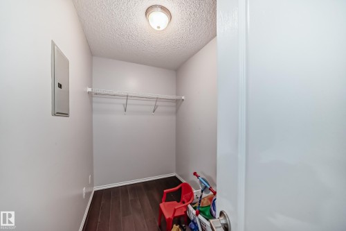 422 12838 65 Street, Edmonton, AB - Indoor