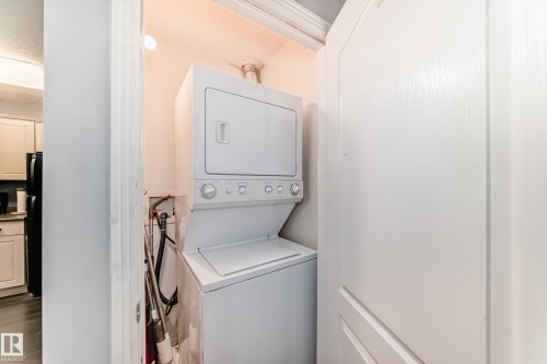 422 12838 65 Street, Edmonton, AB - Indoor Photo Showing Laundry Room