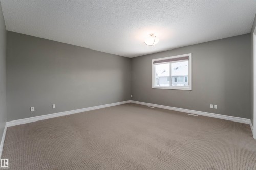 15863 10 Avenue, Edmonton, AB - Indoor Photo Showing Other Room