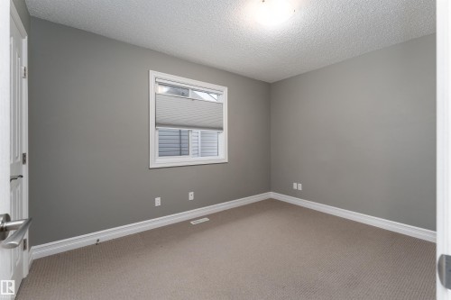 15863 10 Avenue, Edmonton, AB - Indoor Photo Showing Other Room