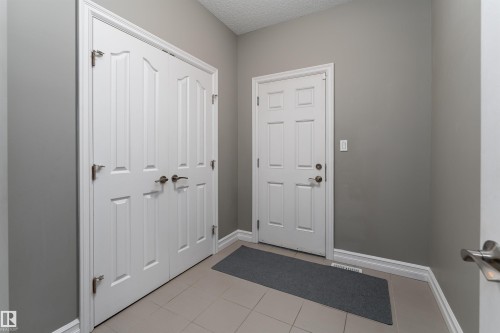 15863 10 Avenue, Edmonton, AB - Indoor Photo Showing Other Room