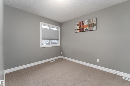 15863 10 Avenue, Edmonton, AB - Indoor Photo Showing Other Room
