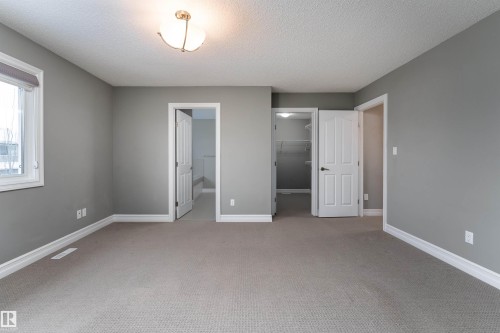 15863 10 Avenue, Edmonton, AB - Indoor Photo Showing Other Room