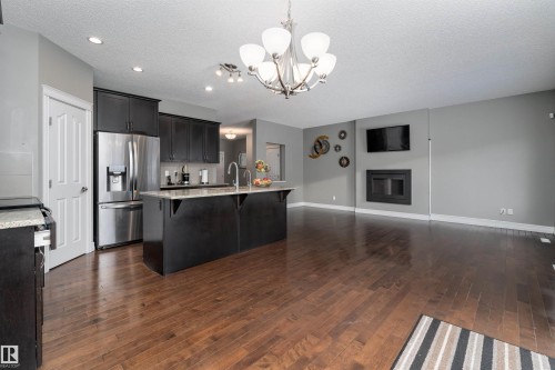 15863 10 Avenue, Edmonton, AB - Indoor Photo Showing Kitchen With Stainless Steel Kitchen