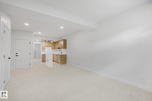 9926 157 Street, Edmonton, AB - Indoor