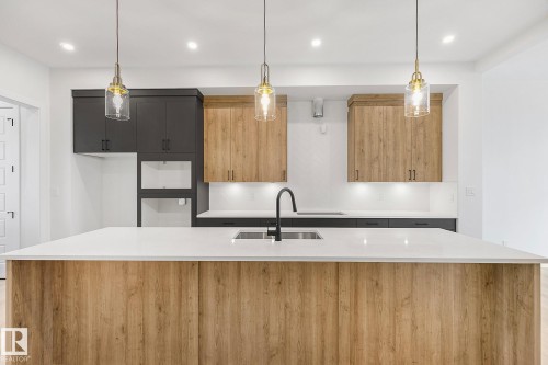 9926 157 Street, Edmonton, AB - Indoor Photo Showing Kitchen With Upgraded Kitchen