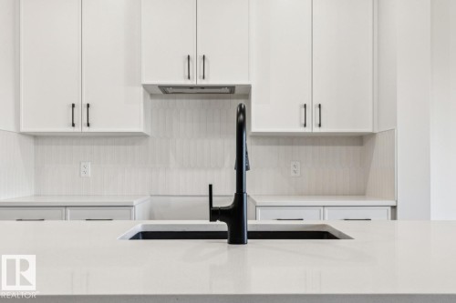 2840 65 Street, Edmonton, AB - Indoor Photo Showing Kitchen