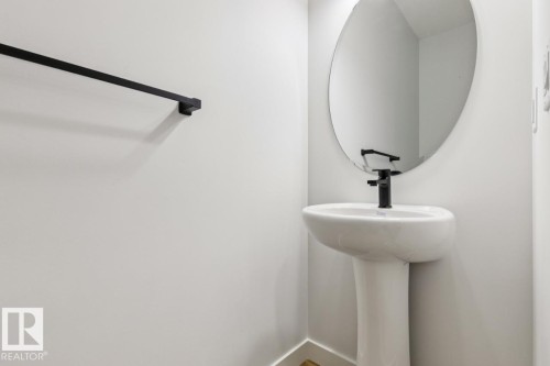 2840 65 Street, Edmonton, AB - Indoor Photo Showing Bathroom