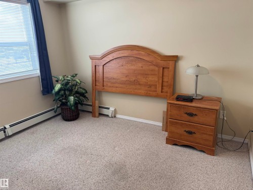 427 8802 Southfort Drive, Fort Saskatchewan, AB - Indoor Photo Showing Other Room