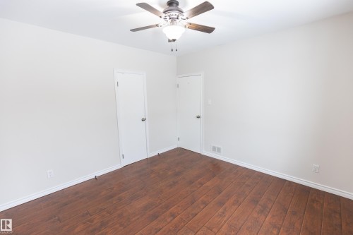 8335 76 Avenue, Edmonton, AB - Indoor Photo Showing Other Room