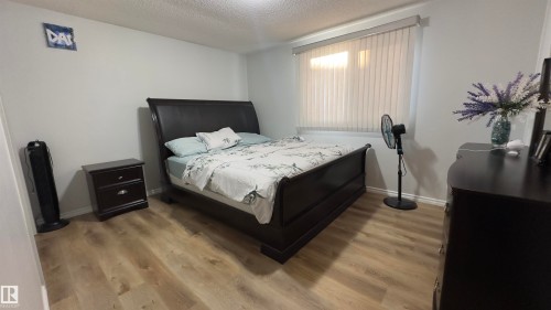 15024 55 Street, Edmonton, AB - Indoor Photo Showing Bedroom