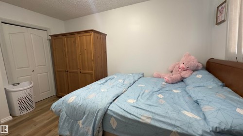 15024 55 Street, Edmonton, AB - Indoor Photo Showing Bedroom