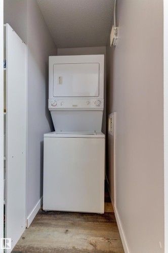 404 10420 93 Street, Edmonton, AB - Indoor Photo Showing Laundry Room