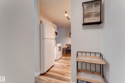 404 10420 93 Street, Edmonton, AB - Indoor Photo Showing Other Room