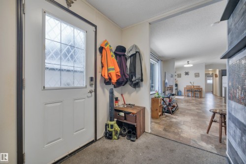 95 Willow Park Estates, Leduc, AB - Indoor Photo Showing Other Room