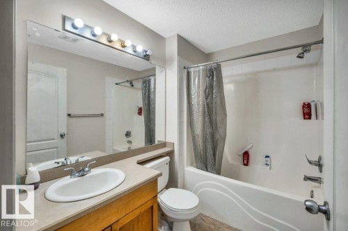 2105 320 Clareview Station Drive, Edmonton, AB - Indoor Photo Showing Bathroom