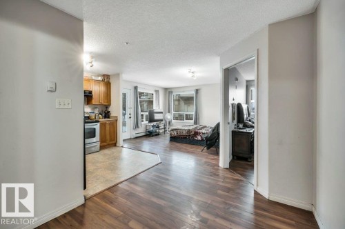 2105 320 Clareview Station Drive, Edmonton, AB - Indoor