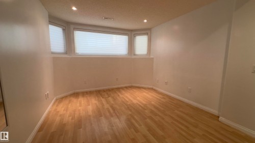 13085 39 Street, Edmonton, AB - Indoor Photo Showing Other Room