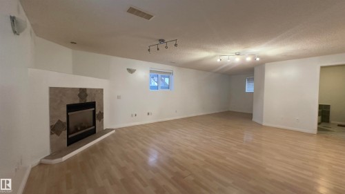 13085 39 Street, Edmonton, AB - Indoor With Fireplace