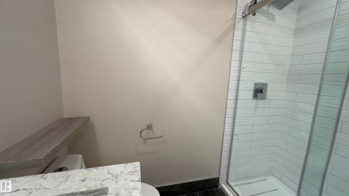 13085 39 Street, Edmonton, AB - Indoor Photo Showing Bathroom