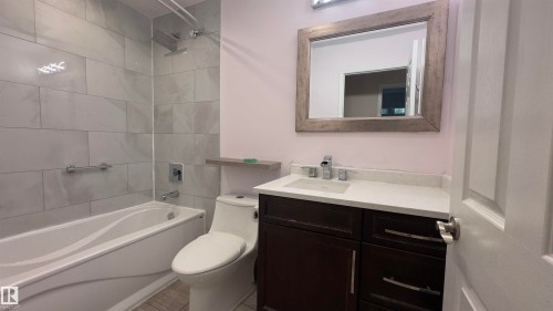 13085 39 Street, Edmonton, AB - Indoor Photo Showing Bathroom