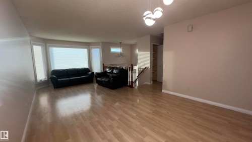 13085 39 Street, Edmonton, AB - Indoor