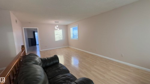 13085 39 Street, Edmonton, AB - Indoor Photo Showing Other Room