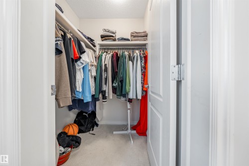 20524 58 Avenue, Edmonton, AB - Indoor With Storage