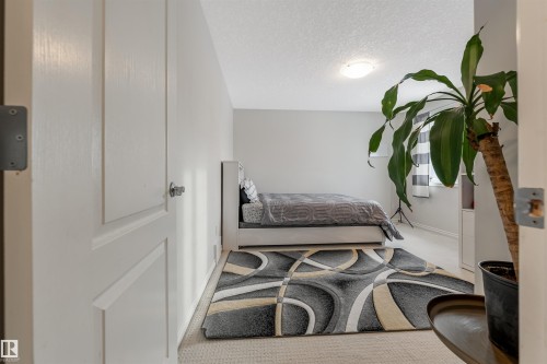 20524 58 Avenue, Edmonton, AB - Indoor