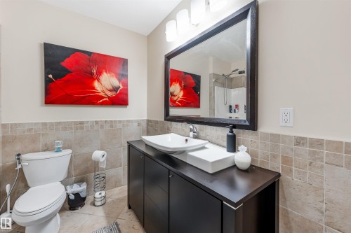 20524 58 Avenue, Edmonton, AB - Indoor Photo Showing Bathroom