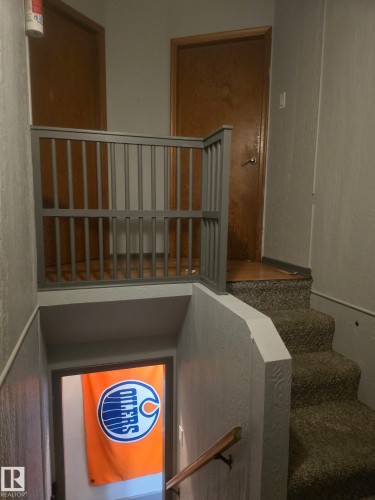 View of stairway - 11516 88 Street, Edmonton, AB - Indoor Photo Showing Other Room