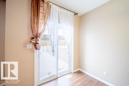 3117 Arthurs Crescent, Edmonton, AB - Indoor Photo Showing Other Room