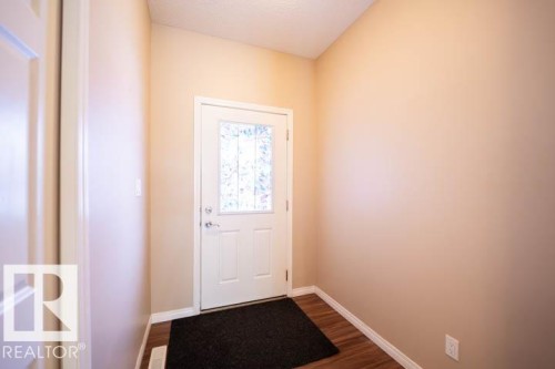 3117 Arthurs Crescent, Edmonton, AB - Indoor Photo Showing Other Room