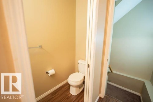 3117 Arthurs Crescent, Edmonton, AB - Indoor Photo Showing Bathroom