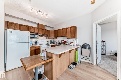 307 10118 95 Street, Edmonton, AB - Indoor Photo Showing Kitchen