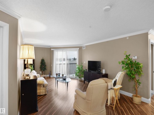 402 14604 125 Street, Edmonton, AB - Indoor Photo Showing Living Room