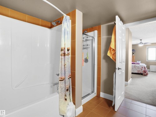 402 14604 125 Street, Edmonton, AB - Indoor Photo Showing Bathroom