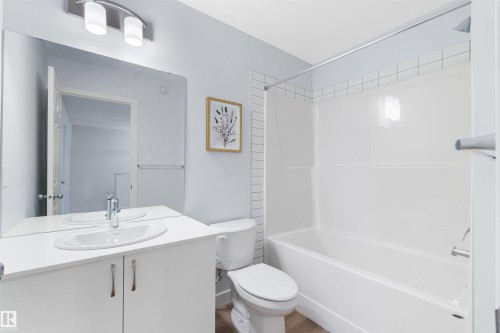 2013 209A Street, Edmonton, AB - Indoor Photo Showing Bathroom