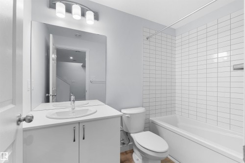 2013 209A Street, Edmonton, AB - Indoor Photo Showing Bathroom