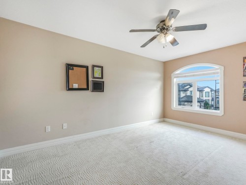 6911 17 Avenue, Edmonton, AB - Indoor Photo Showing Other Room