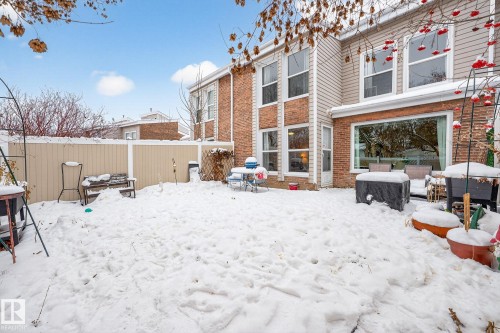 View of yard covered in snow - 7 Grandview Ridge, St. Albert, AB - Outdoor