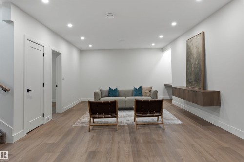 96 Edgefield Way, St. Albert, AB - Indoor Photo Showing Other Room