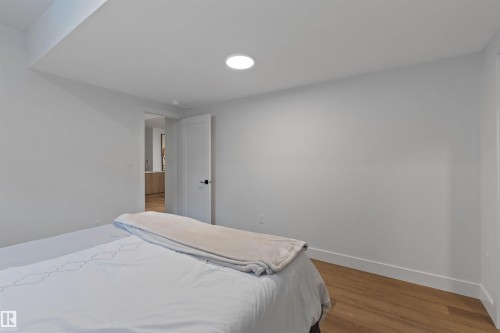 96 Edgefield Way, St. Albert, AB - Indoor Photo Showing Bedroom