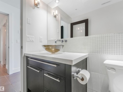 1704 9939 109 Street, Edmonton, AB - Indoor Photo Showing Bathroom