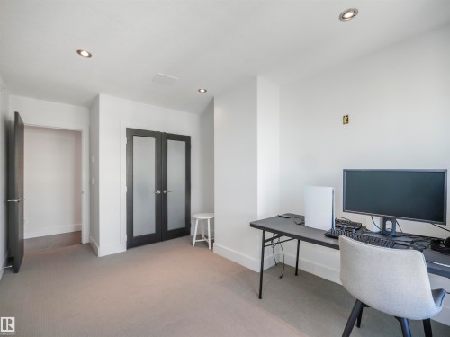 1704 9939 109 Street, Edmonton, AB - Indoor Photo Showing Office