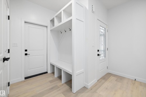 19 Axelwood Crescent, Spruce Grove, AB - Indoor Photo Showing Other Room