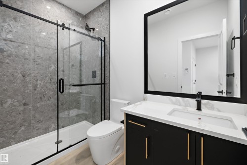 19 Axelwood Crescent, Spruce Grove, AB - Indoor Photo Showing Bathroom